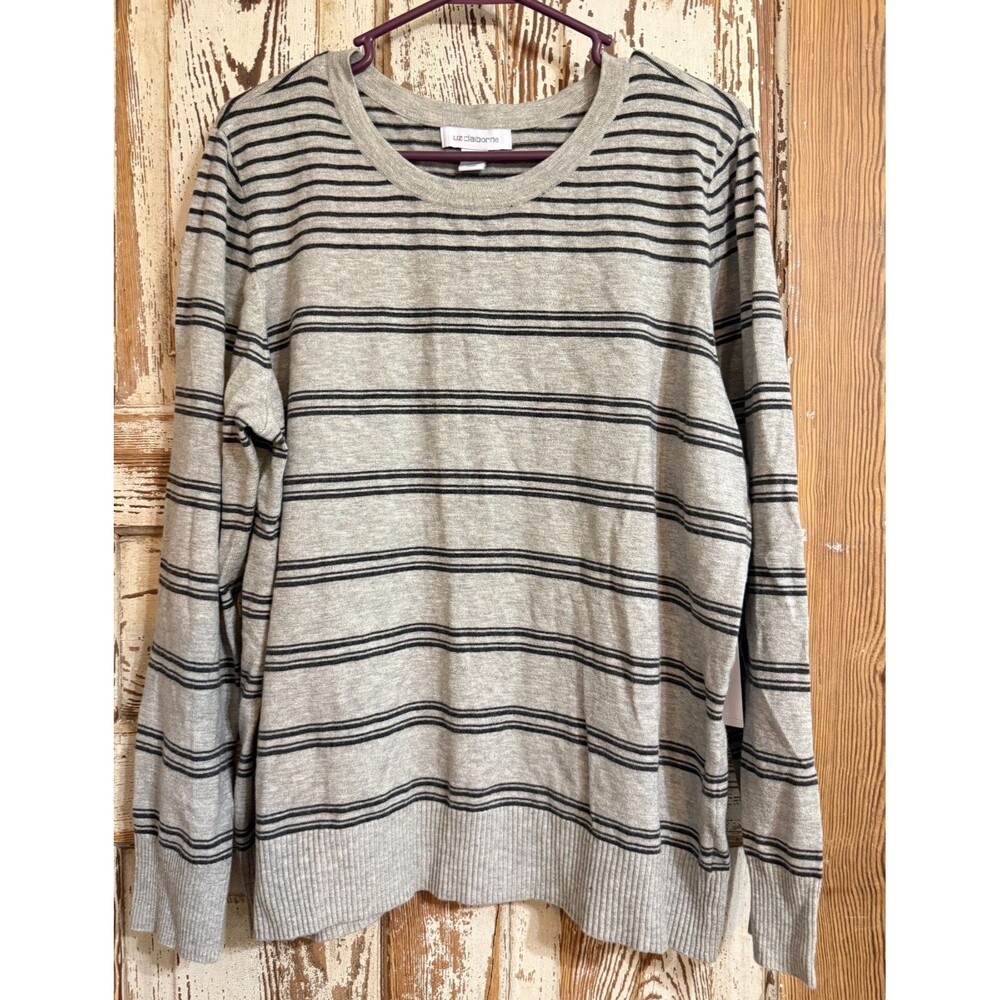 Liz Claiborne Long Sleeve Pullover Sweater - Soft Gray Stripe - XXL (20) SOFT!